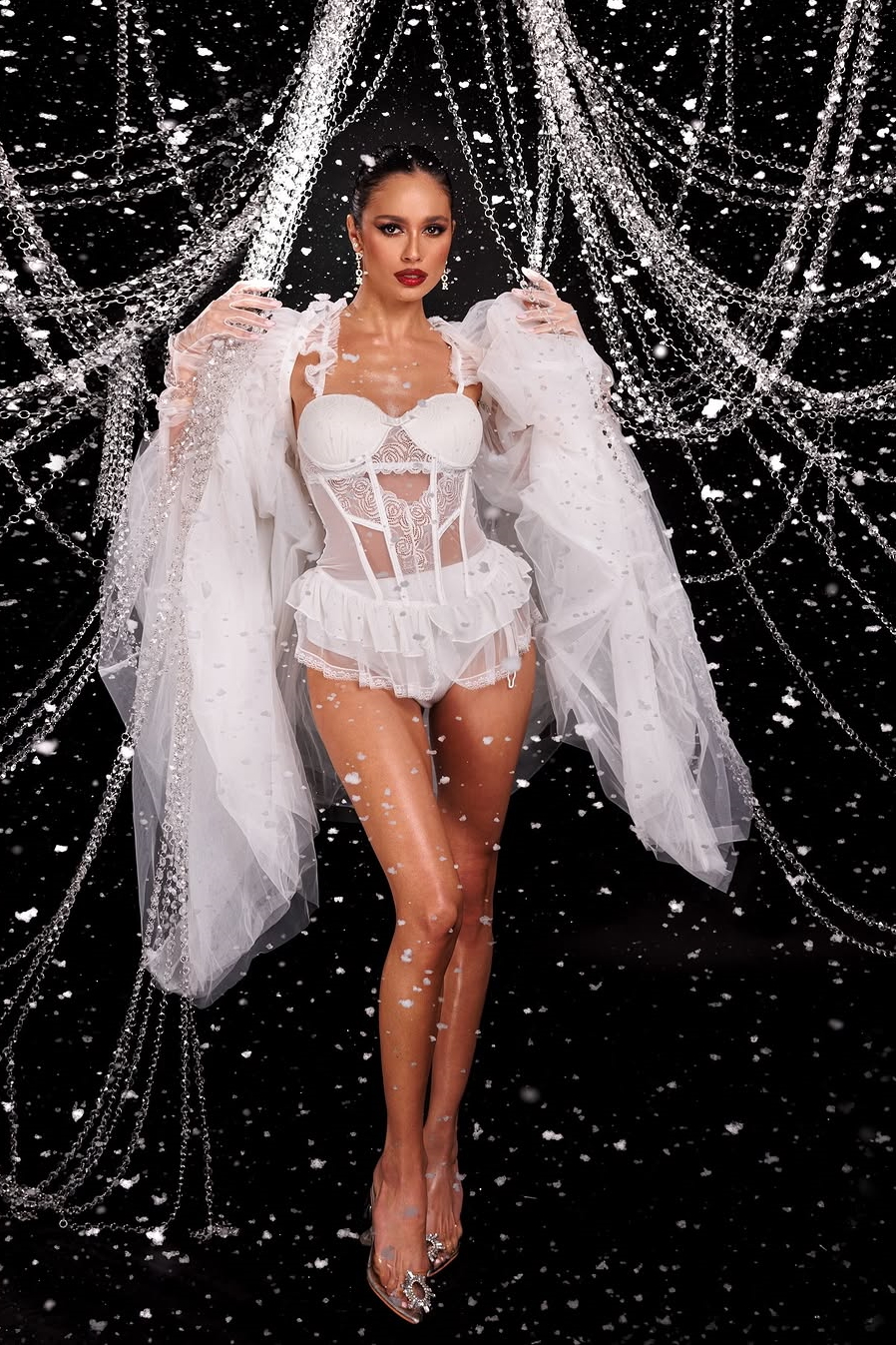 Проститутка-индивидуалкаАмина25000 рублей/час